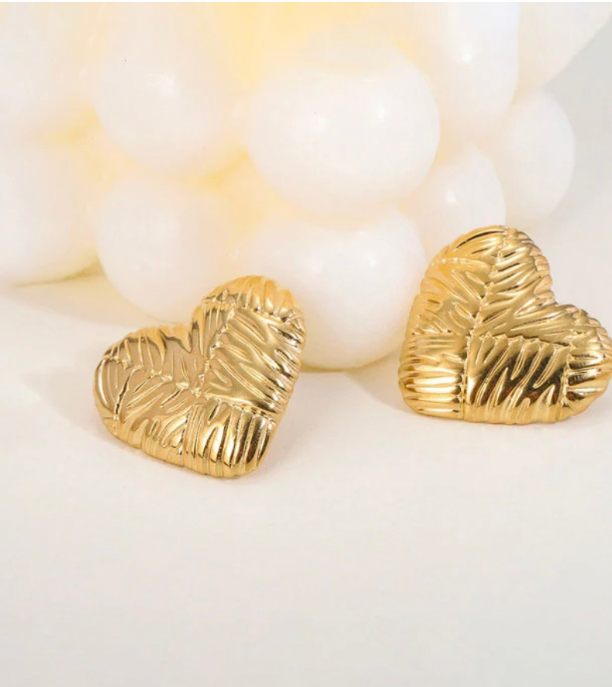 Gold plated anti tarnish heart themed earrings - Image 2